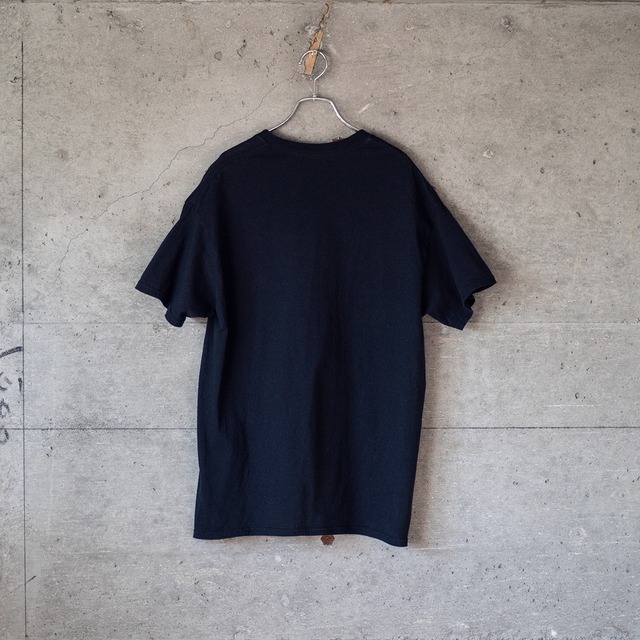 "VIRGINITY ROCKS" used Message T-shirt