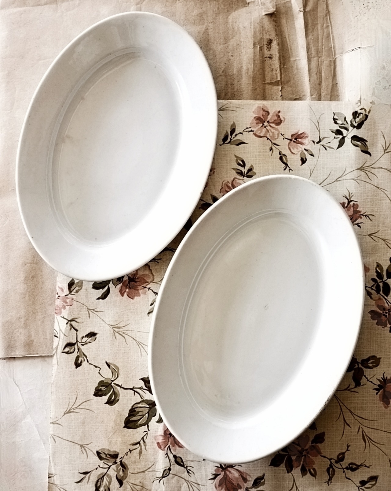 19世紀  フランス 36c おお崇高な白よ！白の集約と重厚なオーバルプレートa アンティーク