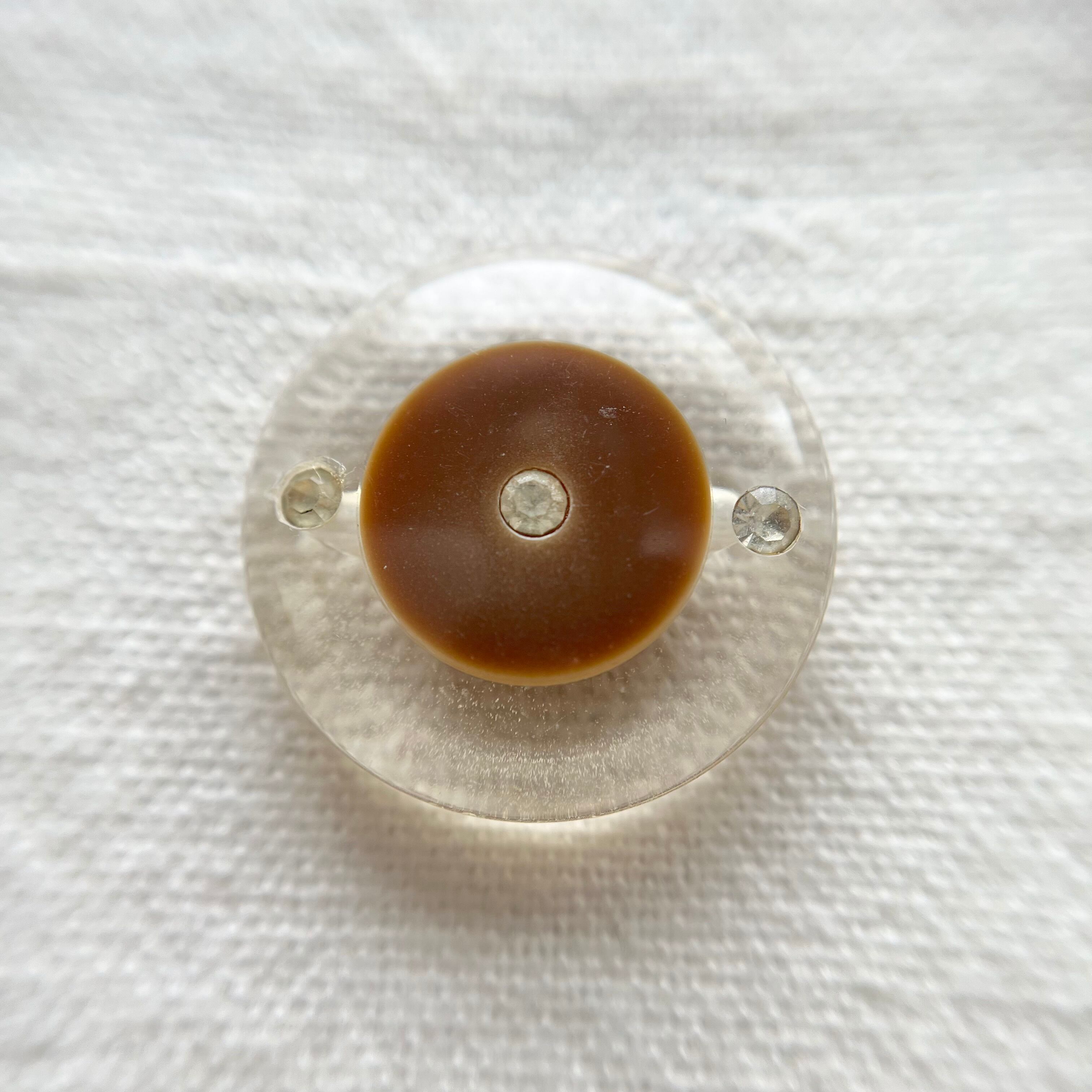 3粒ラインストーン×ブラウンサークル 23㎜