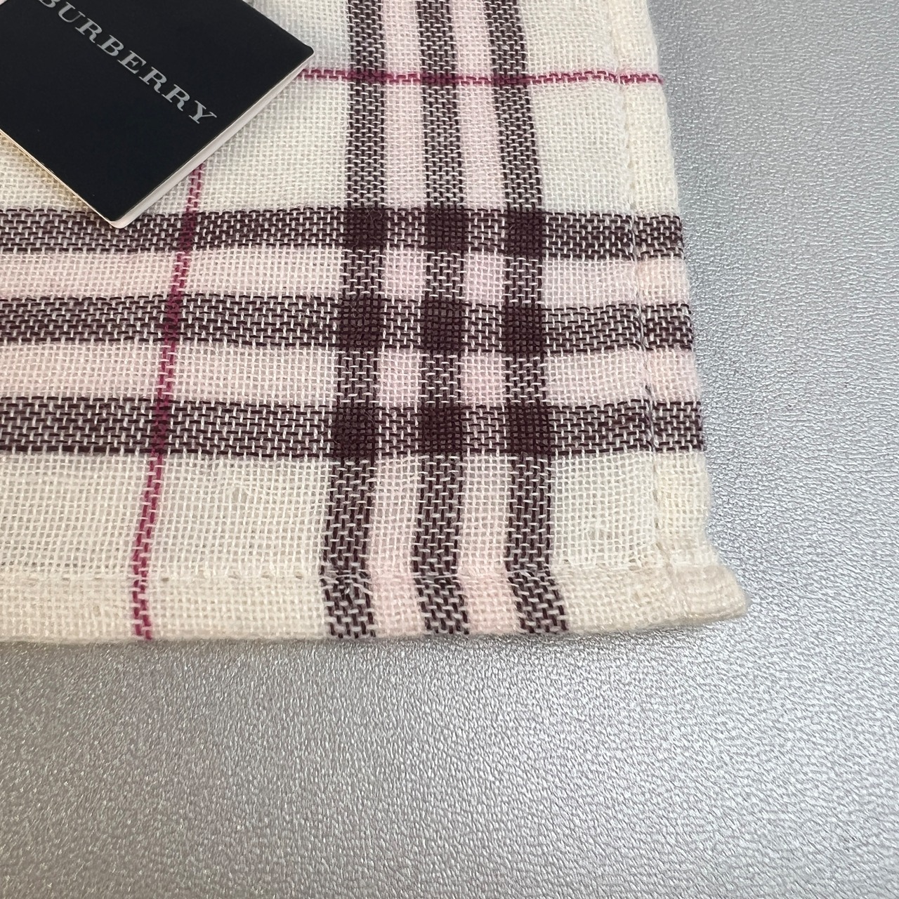 バーバリー ハンカチ ホワイト A-10078