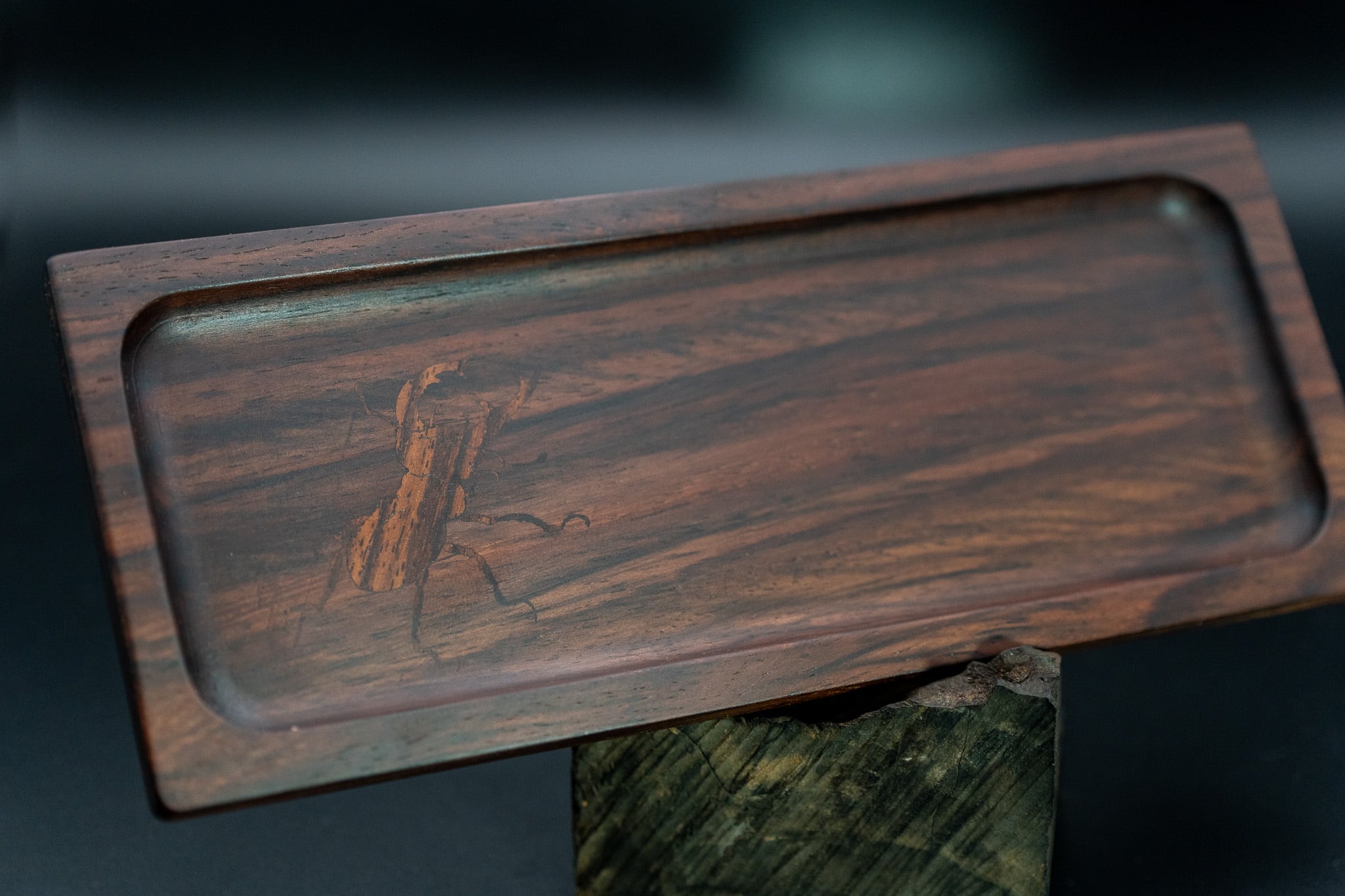 【唐木三大銘木】紫檀 (ソノケリン) ペントレイ 象嵌 アルブレヒト・デューラーのクワガタ