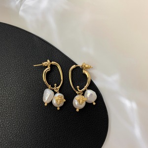 アンティーク調バロック風ピアス