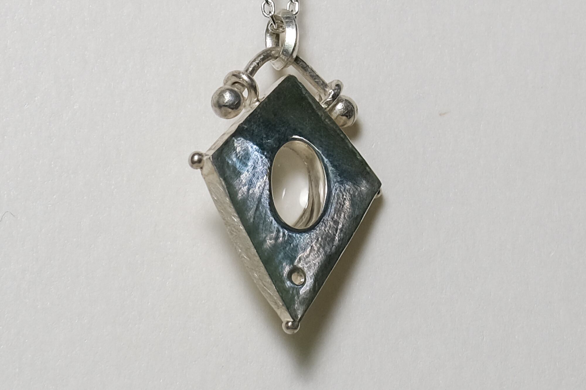 天秤 水晶×ロイヤルブルームーンストーン ネックレス silver no,376