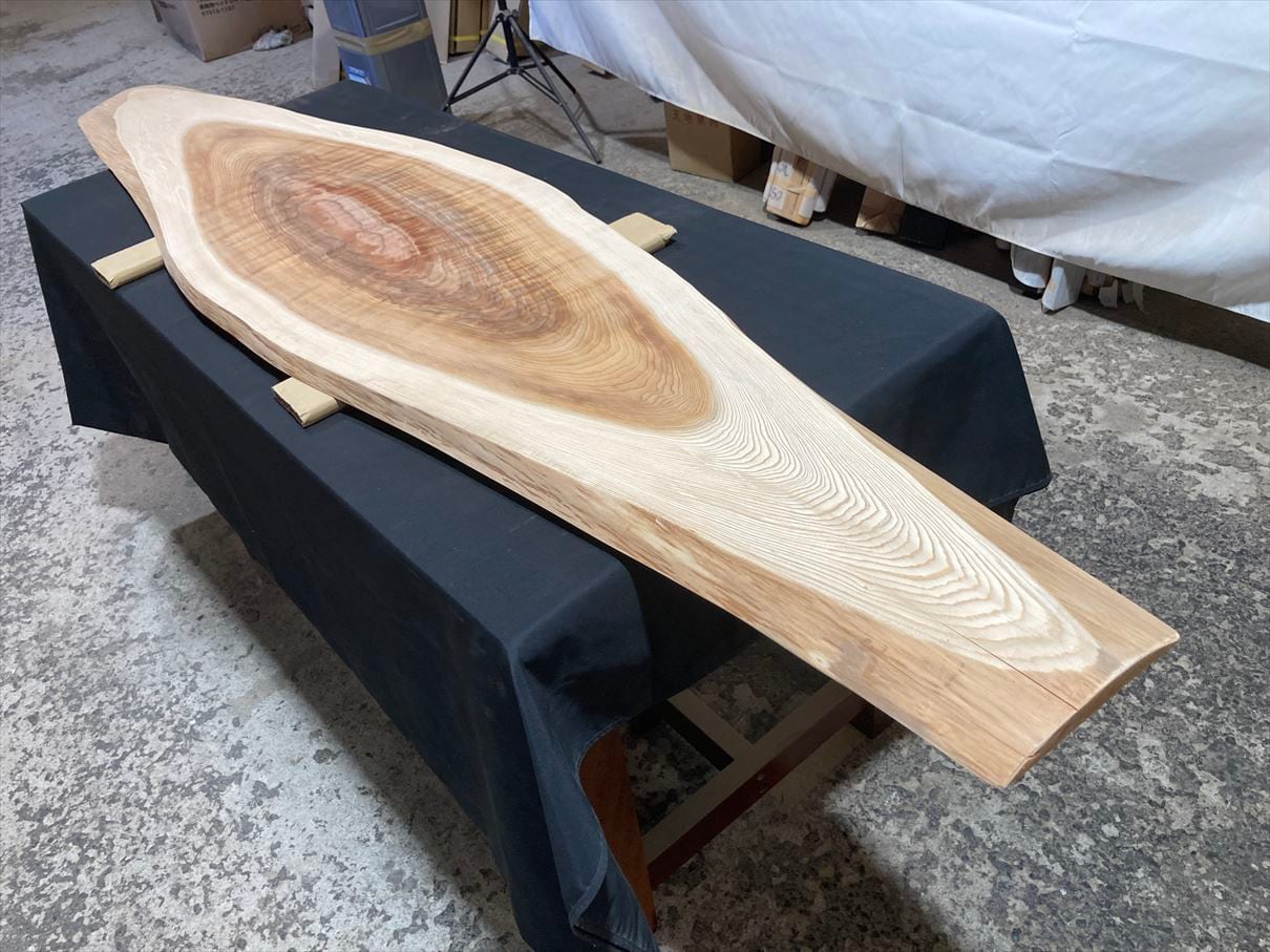 杉杢3741 縮杢 良杢 斜木 輪切り 無塗装 2010x430x25㎜ 花台 スツール