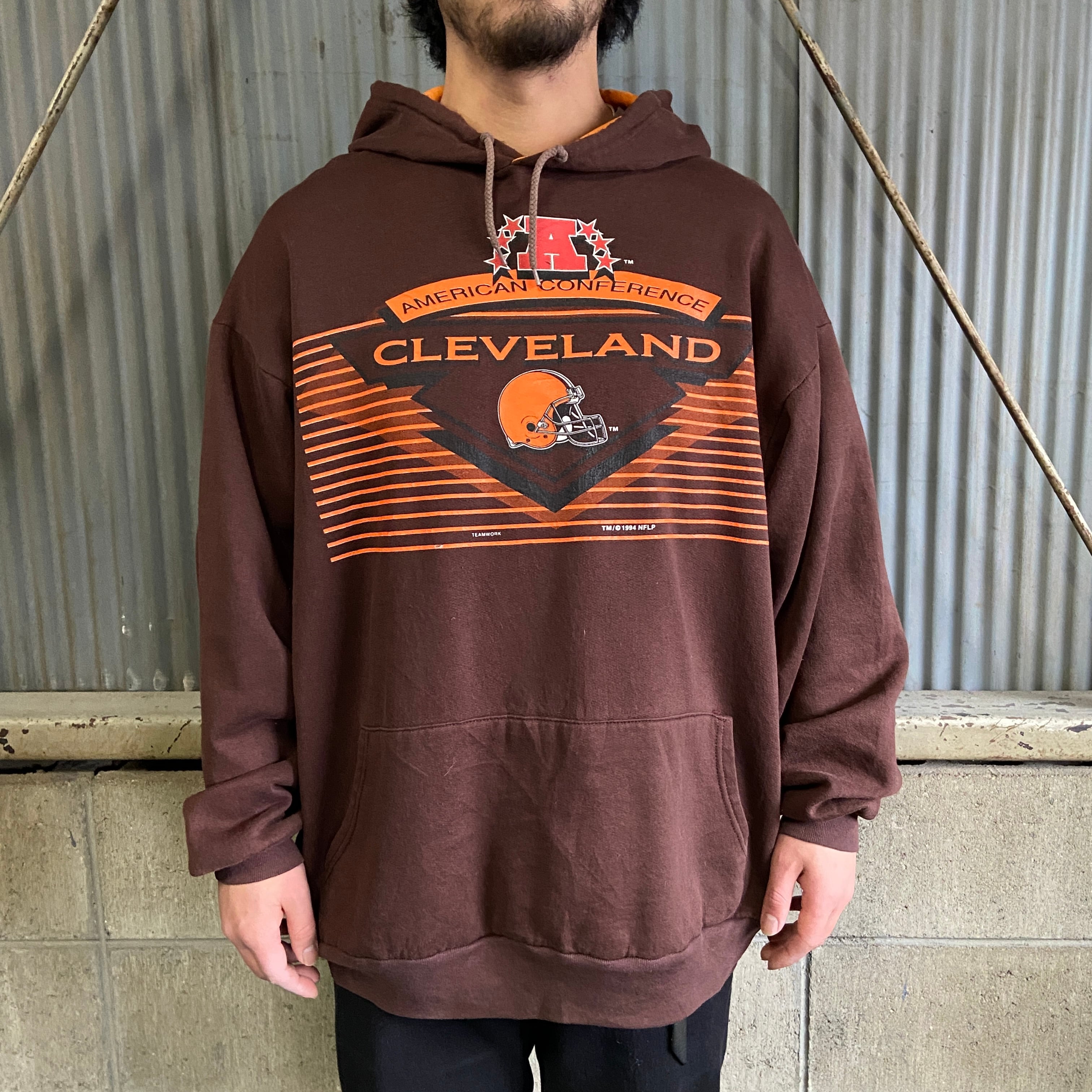 新品 NFL BROWNS ブラウンズ フェイク革ジャンパー M