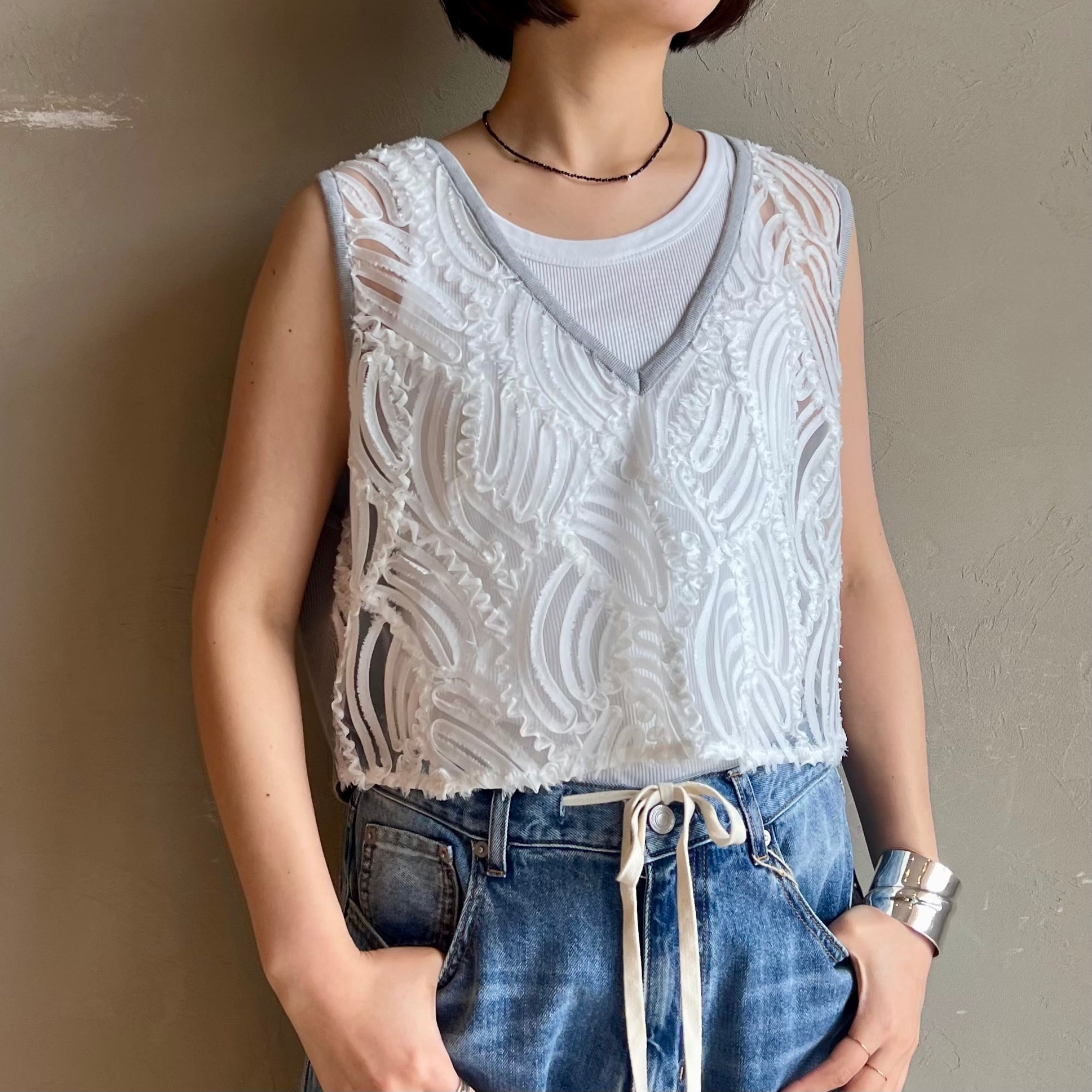 【 QTUME 】2way刺繍レースベスト