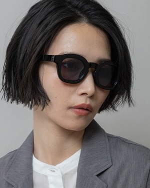 Direction to get mosh　シックボストンフレームサングラス