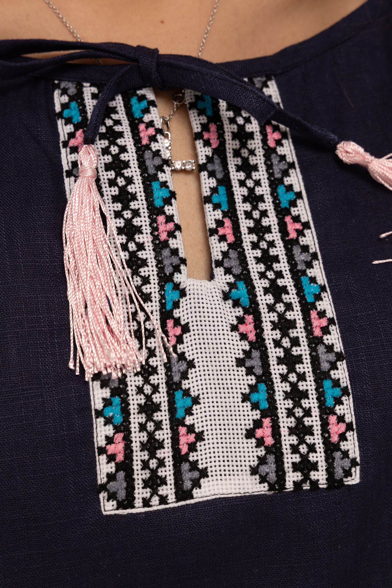 ウクライナ刺繍ヴィシヴァンカ　手刺繍　レディース・フリーサイズ - 11