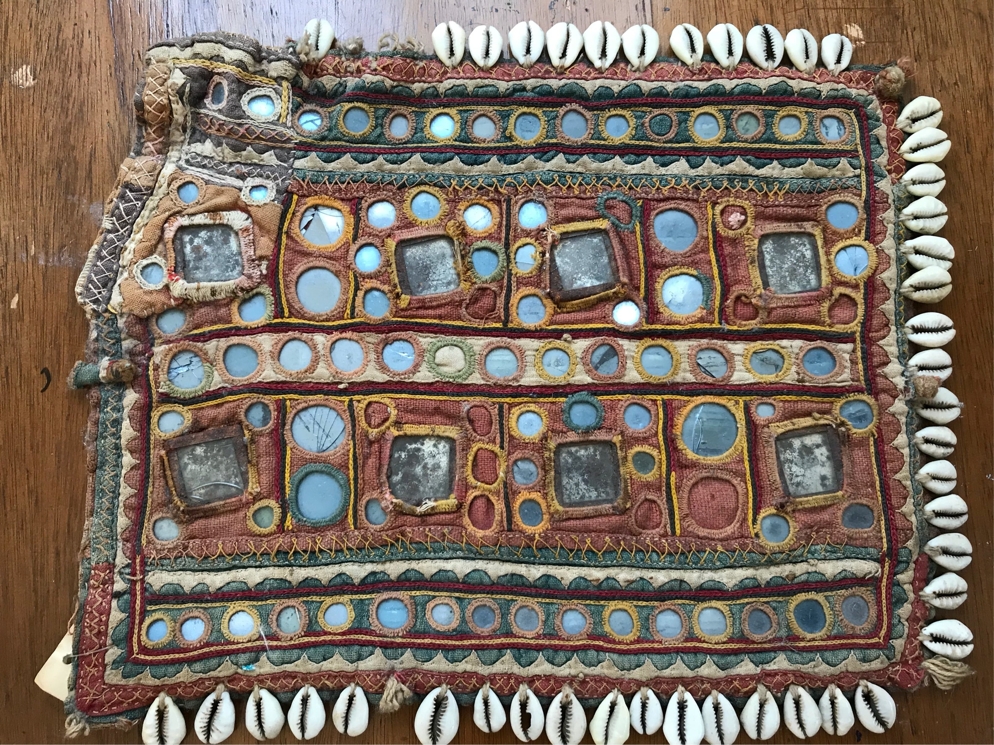 インド バンジャラ族のガラ(飾り布) casablanca