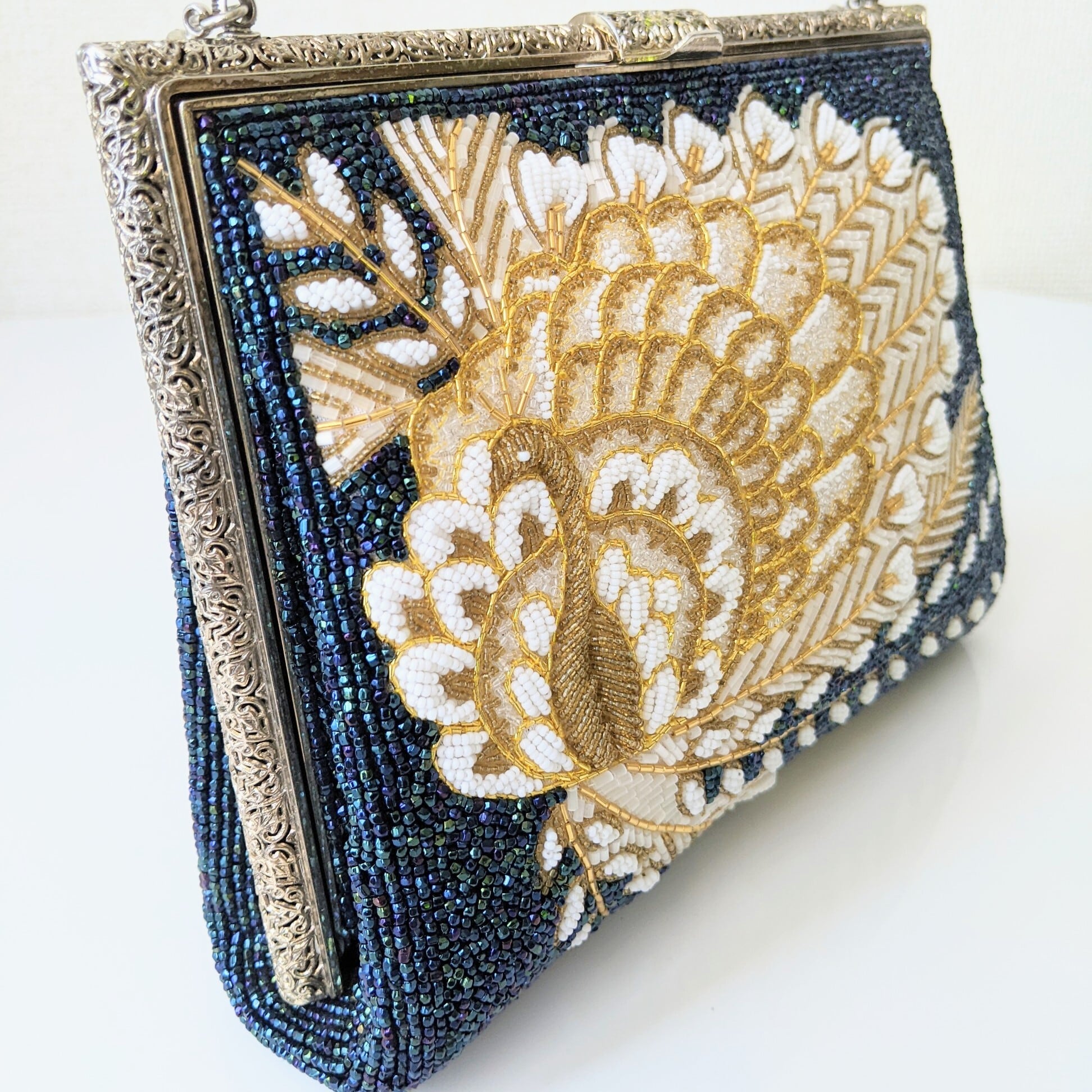 Vintage】ビーズ刺繍バッグ Vintage Beaded Bag 孔雀柄 ダーク Vintage】ビーズ刺繍バッグ Vintage Beaded Bag 孔雀柄 ダーク