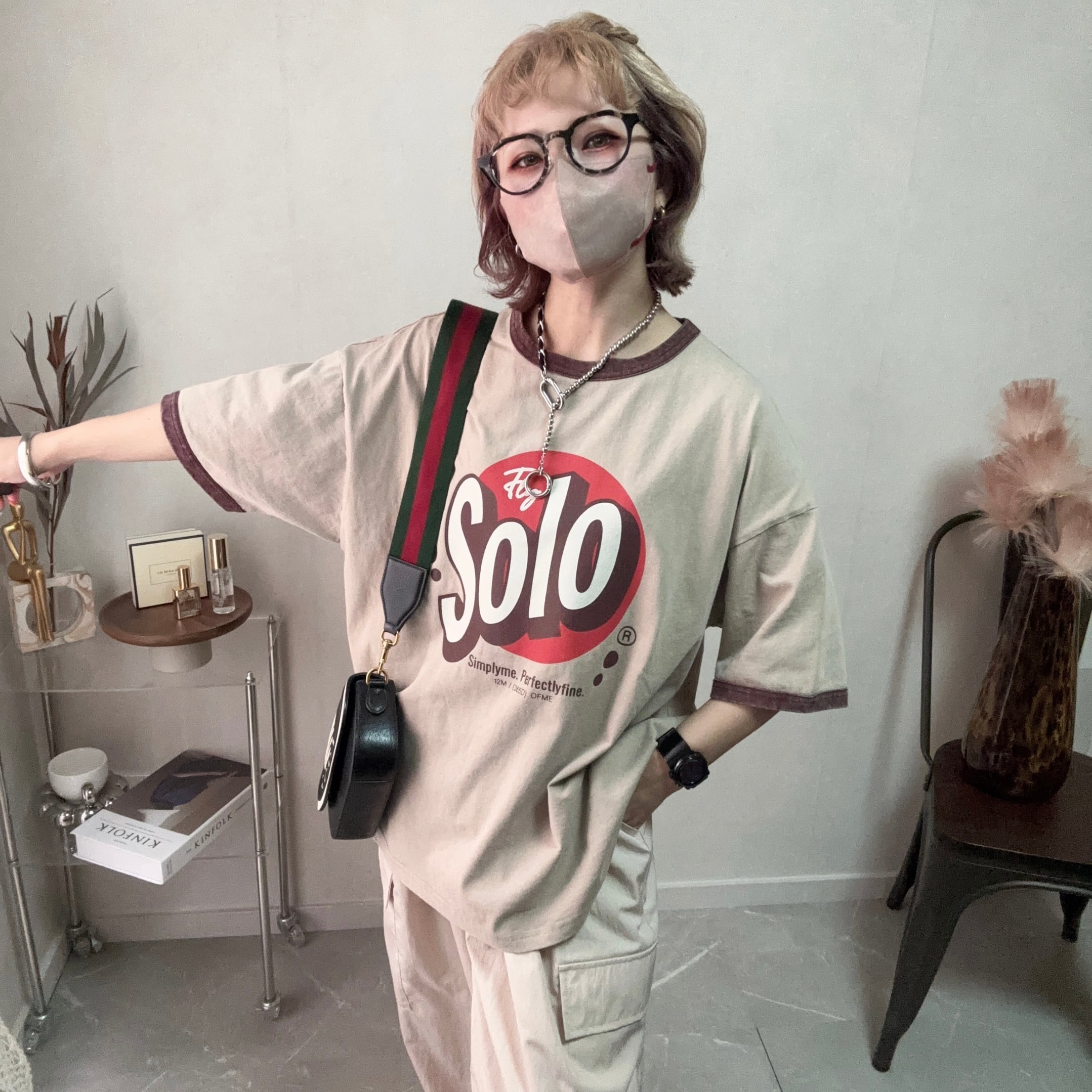 logo print linger tee【Beige】