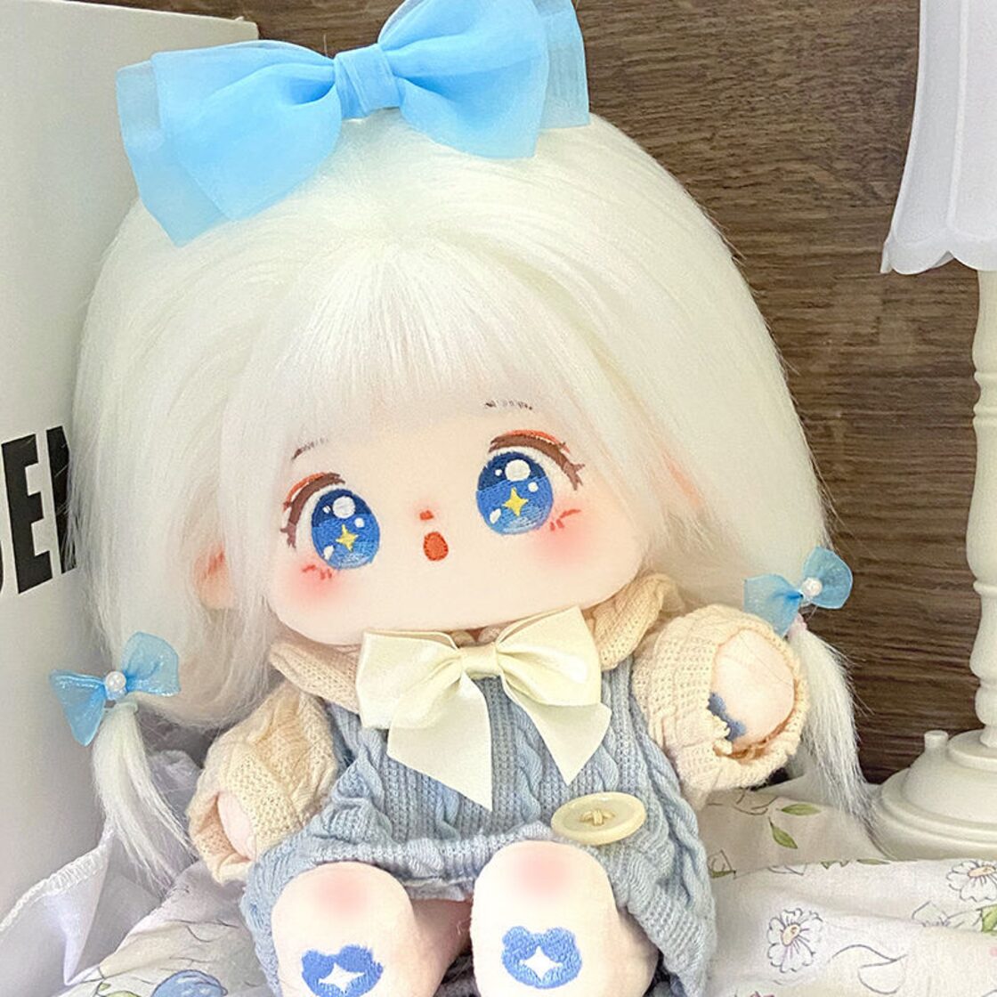 20cm 着せ替えぬいぐるみ 無属性 着せ替え人形 白い髪と青い目女の子 