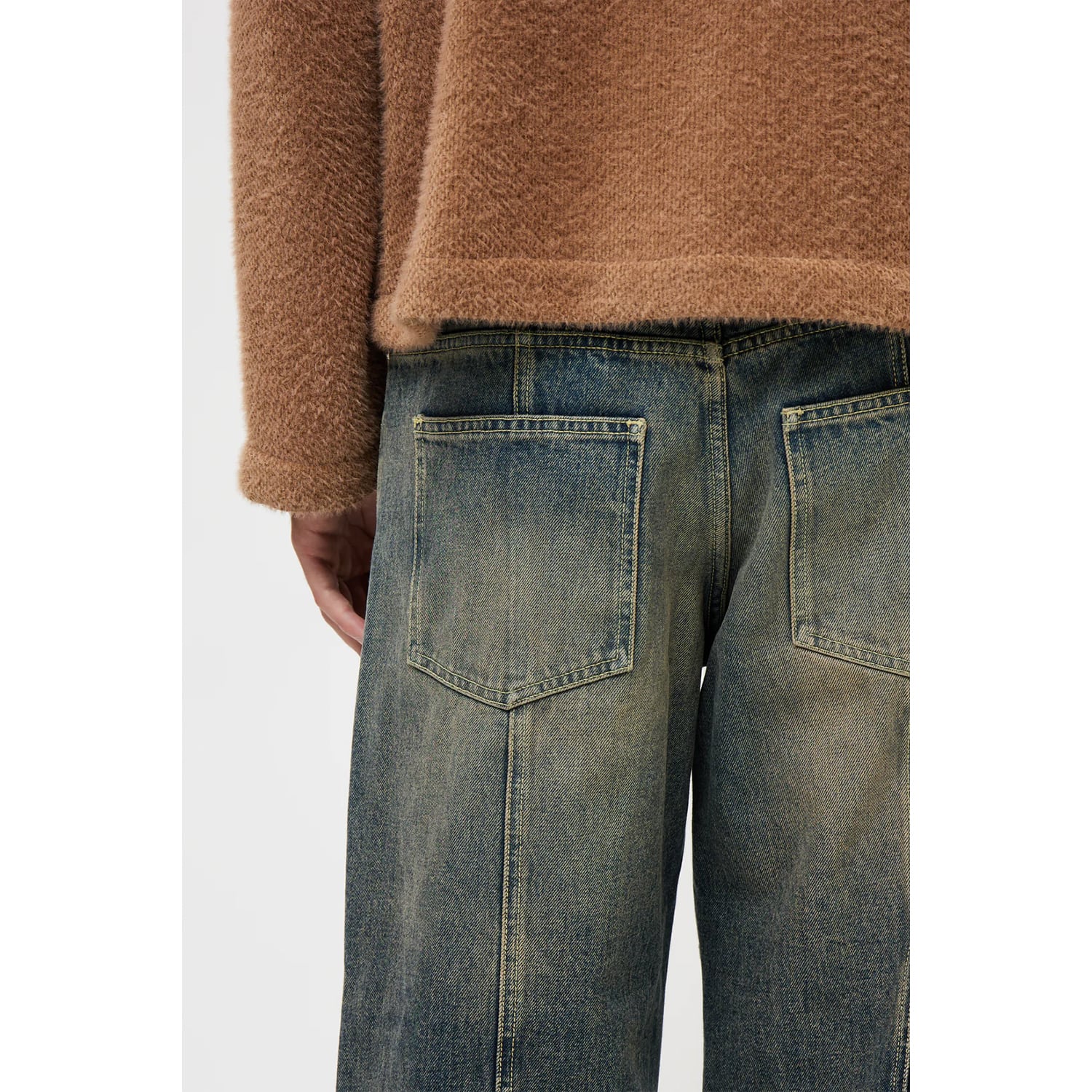 UNEEK BASEMNT - Discover independent style.