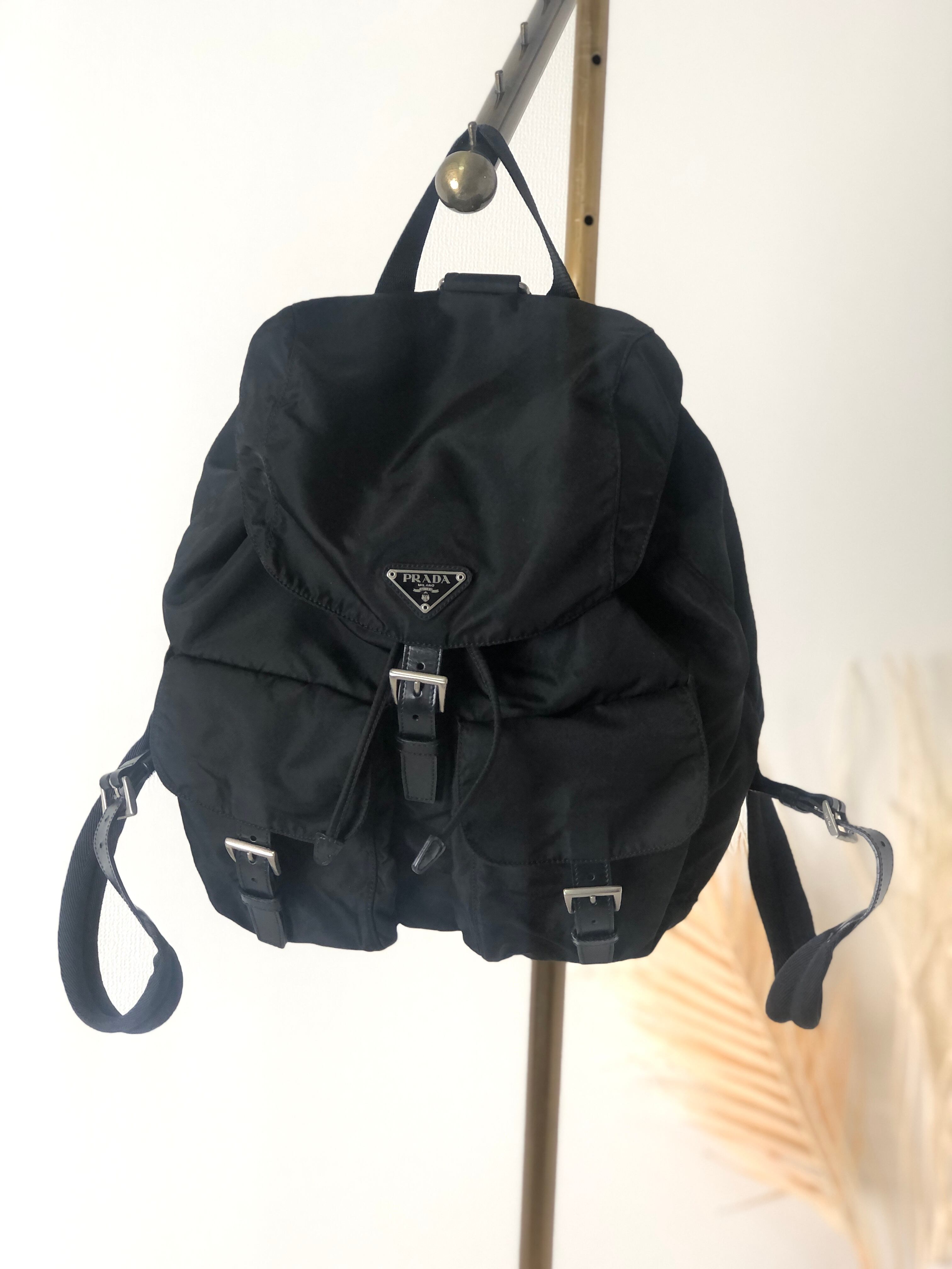 PRADA プラダ トライアングルロゴ ナイロン ダブルポケット バック