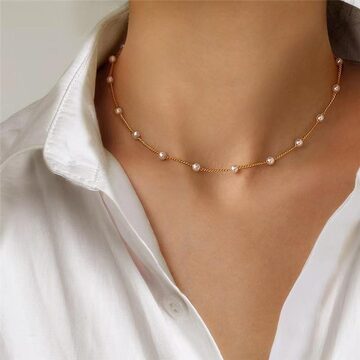 silver V necklace | PAY ID