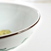 村田菜穂美作　鉄絵 花唐草 めし碗　［2104130000492］