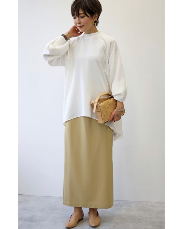 ドレープオーバーブラウス