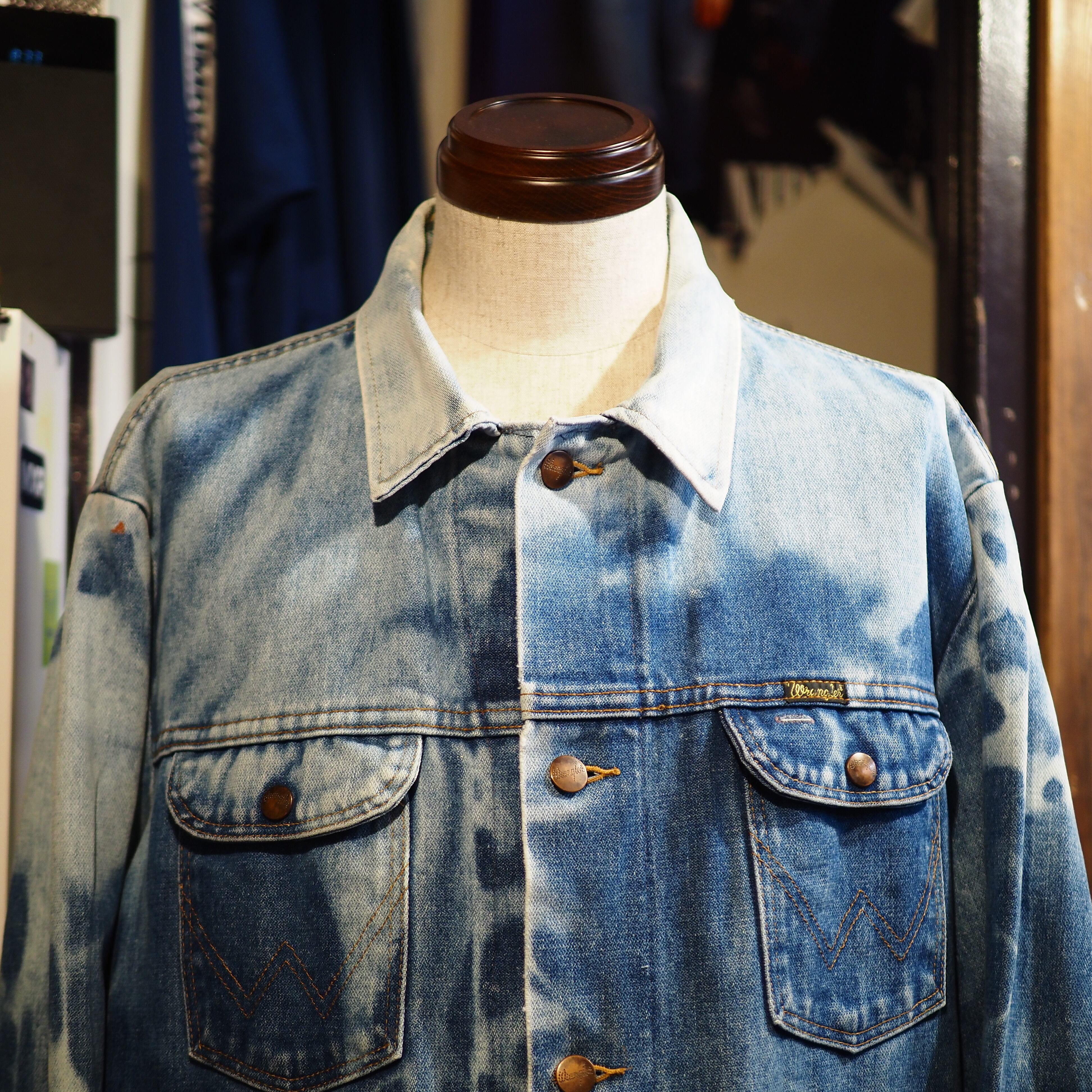 Oasis! 1970's Wrangler Vintage Denim Jacket 124MJ, 126MJ Oasis! 1970's Wrangler Vintage Denim Jacket 124MJ, 126MJ