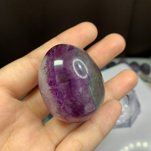 127たまご・パープル＆グリーンの色合いフローライト