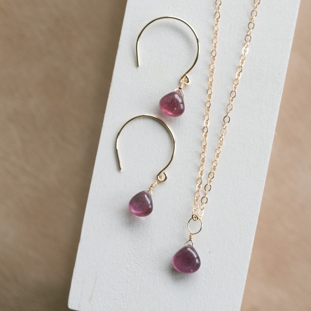 セット販売☆レア☆ピンクサファイアハートAAA★一粒ペンダントとピアス☆金具変更無料♪