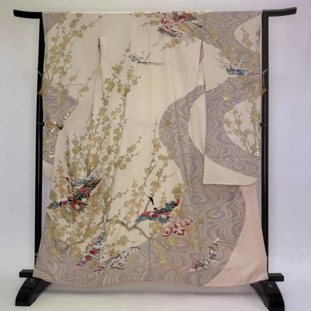 振袖 中古 オフホワイト 正絹 古典 リメイク 裄64.5cm 身丈163cm 美品 M サイズ 成人式 6272