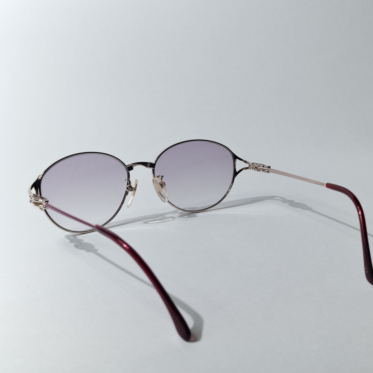 "YVES SAINT LAURENT" ROUND SUNGLASSES