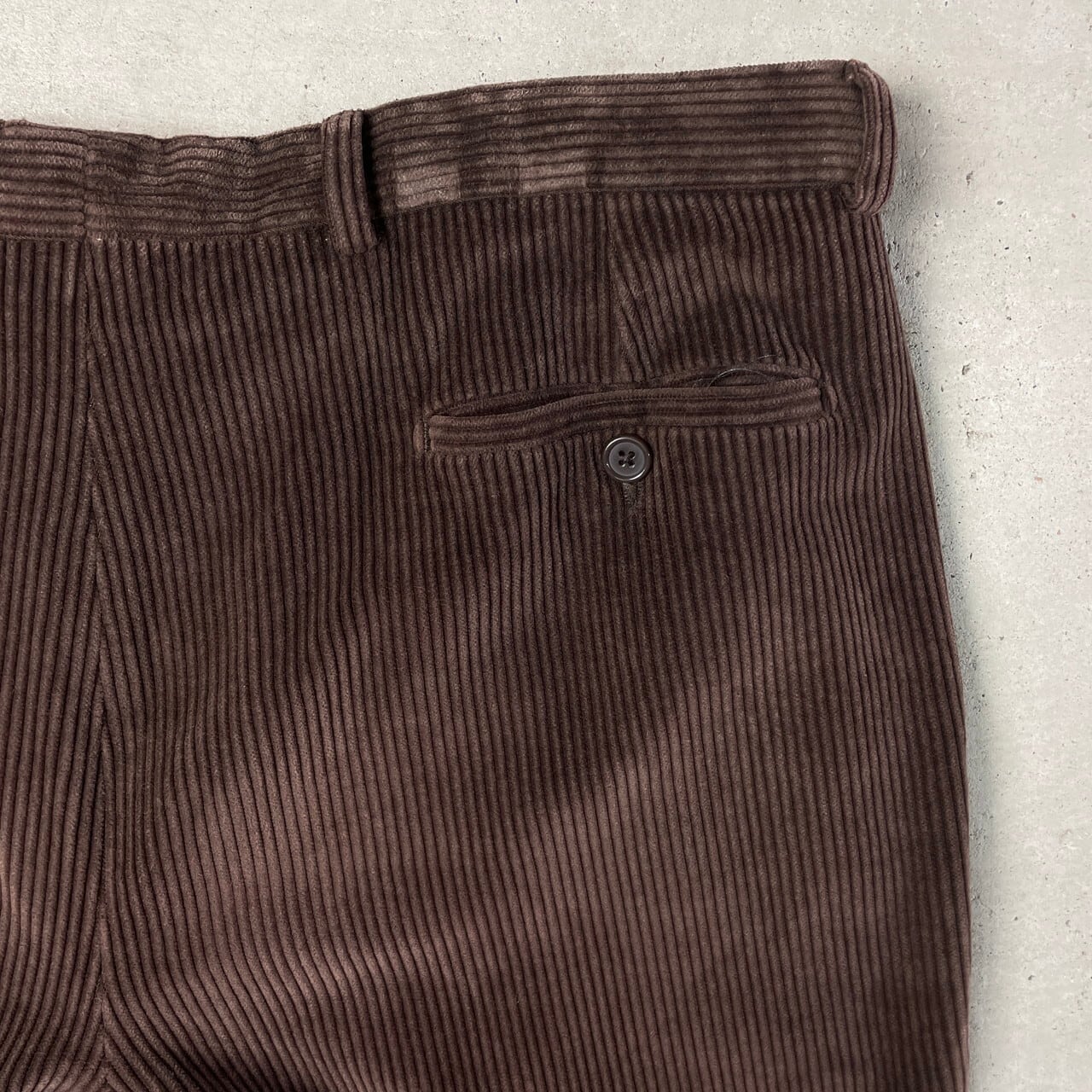 古着 90s〜 極太 コーデュロイパンツ ブラウン ブラック スラックス ワイド 90年代 イタリア製 ストレート コーデュロイパンツ メンズW37 古着 90s