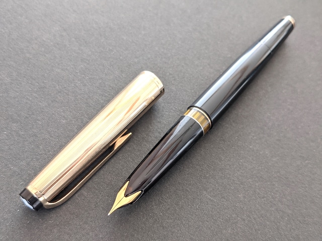 '60s　モンブラン マイスターシュテュック ７２　MONTBLANC MEISTERSTUCK 72　（極細字）　18K　　　　　02413