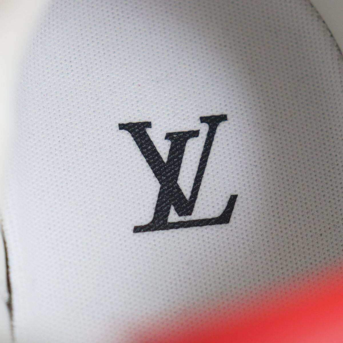 未使用品○2023年製 ルイヴィトン×草間彌生 LV×YK LVトレイナー 未使用品○2023年製 ルイヴィトン×草間彌生 LV×YK LVトレイナー