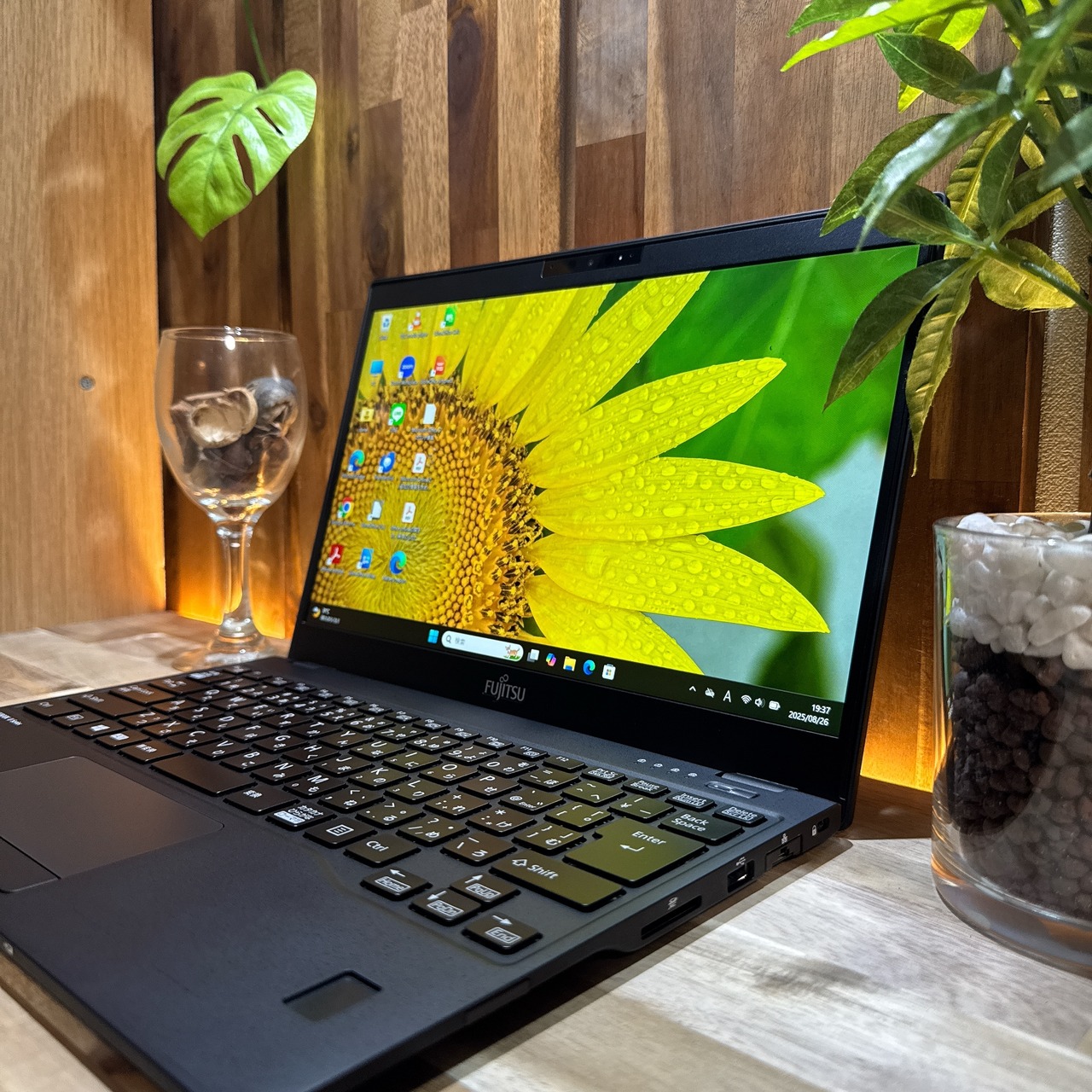 \ 公式ショップ限定価格❣️/ 美品《軽量》LIFEBOOK U9310/DX 第10世代 FHD 13.3インチ メモリ8GB SSD256GB ノートパソコン 安心サポート&3ヶ月保証付き