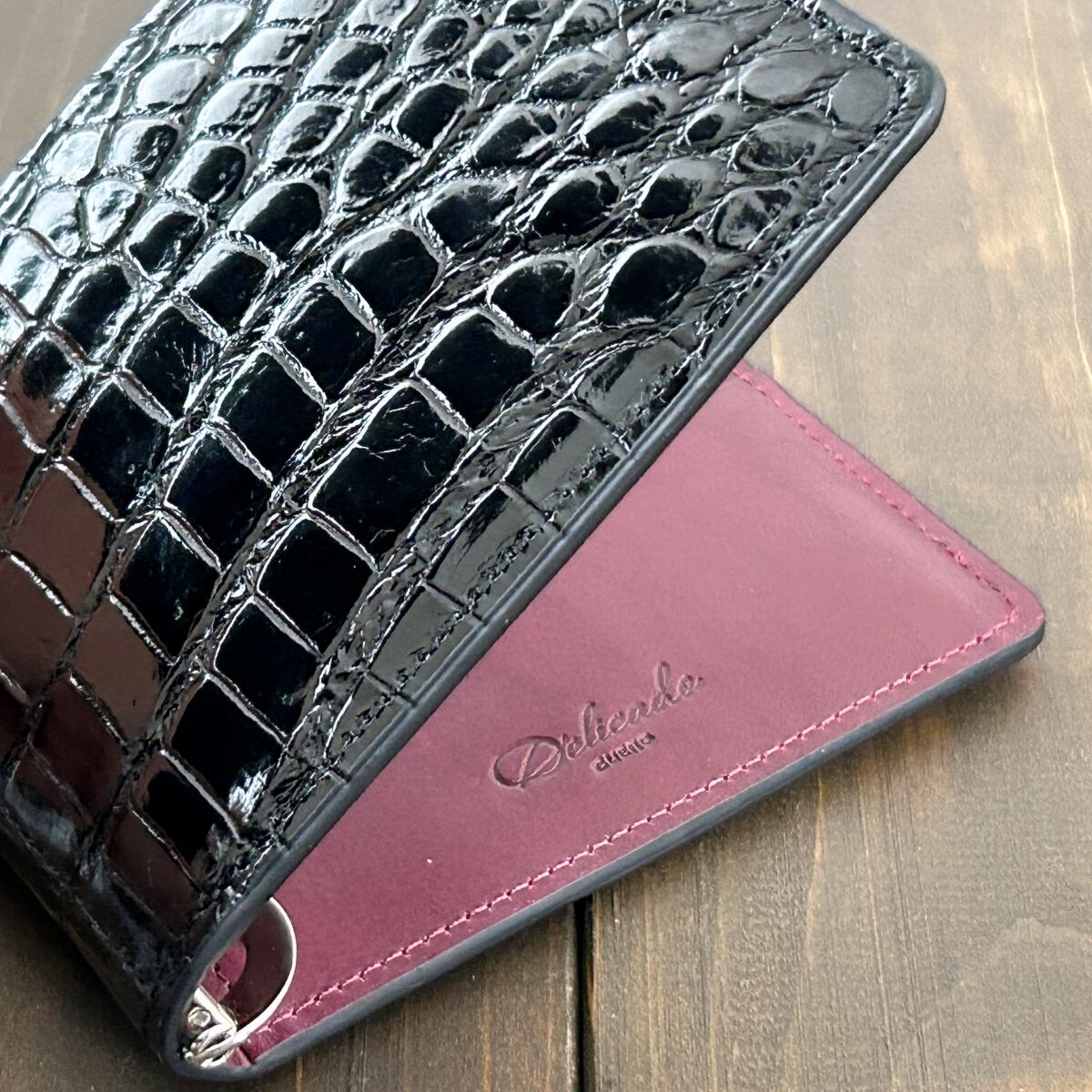 クロコダイル マネークリップ ブラック × ワイン | CUERO DELICADO