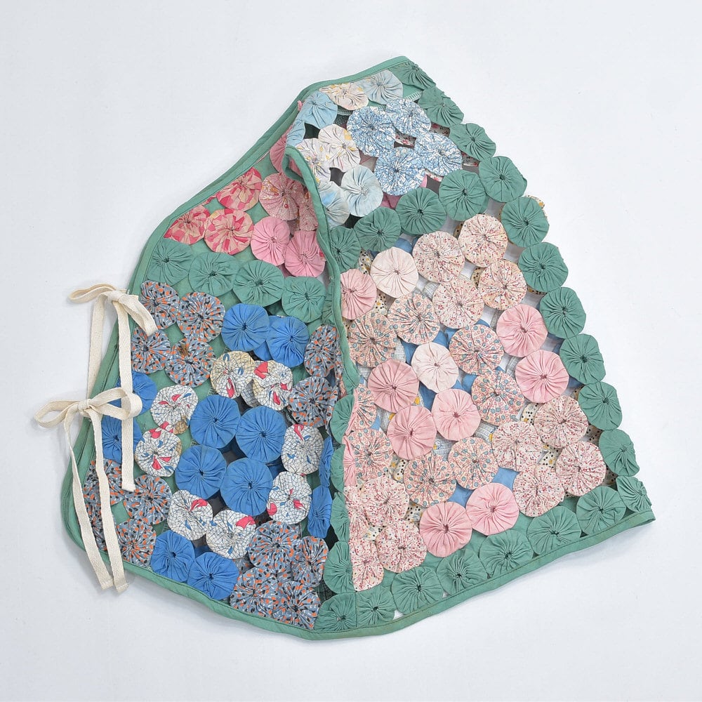 ヨーヨーキルト 小花柄 Remake ハンドメイド デザイン リメイク ヨーヨーキルト ベスト パッチ