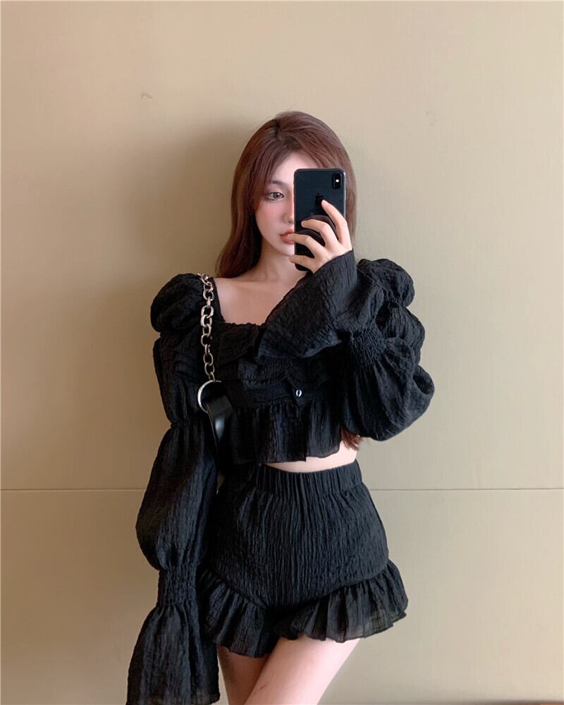 ショートスタイルブラウス シャツ サマー薄手ブラックカラートップス ロング 夏物 スクウェア ブラックストロベリース38791959287