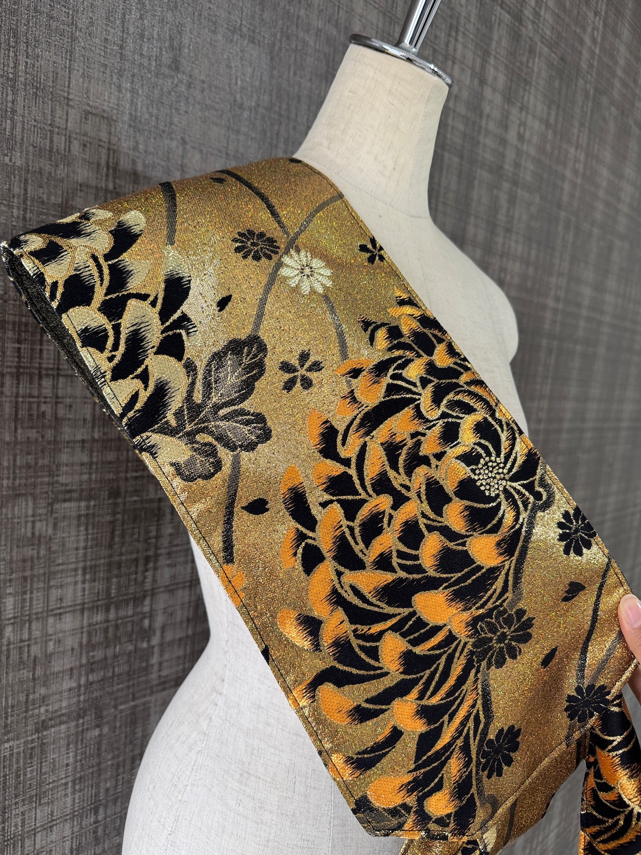 Obi shawl 644