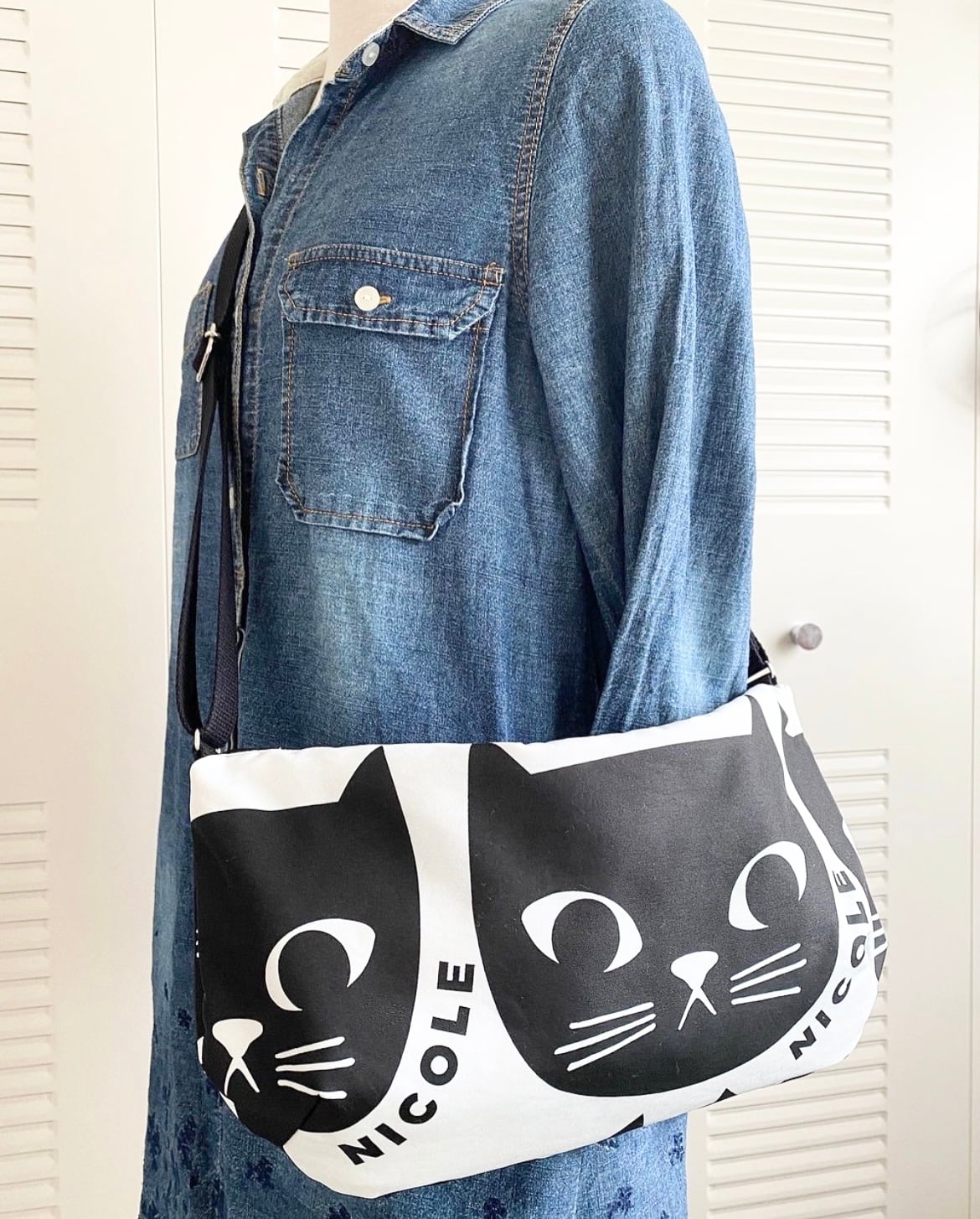 黒猫ボディバッグ | 黒猫屋ニコル