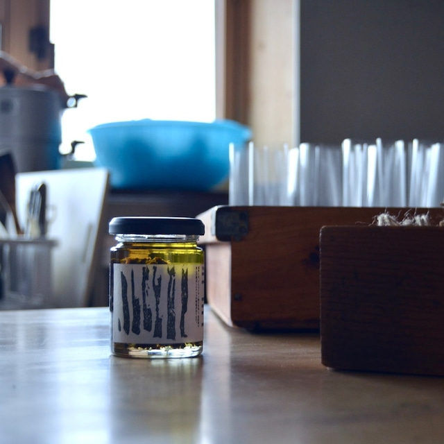 『バーニャオイル（うまっこい）【熟成アスパラガスの旨味調味料】』