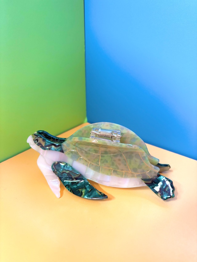 やさしいウミガメ ヘアクリップ