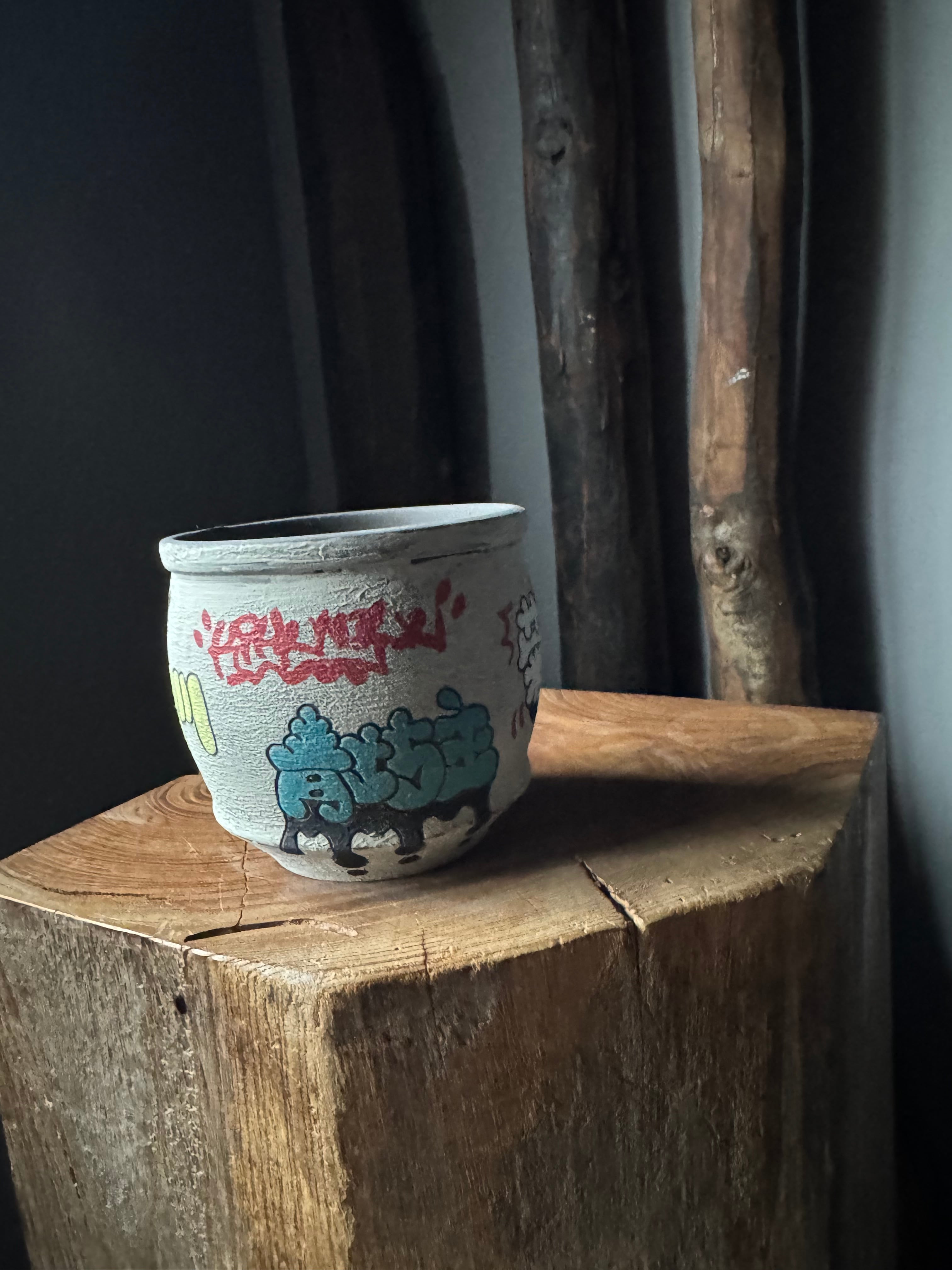 新着】阿萬 × aobouzu グラフィティ鉢【旭川鉢】FROCLUB 菊の湯 | 青
