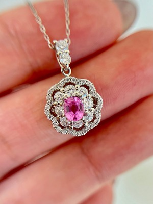 わたあめネックレス（ピンクサファイア）