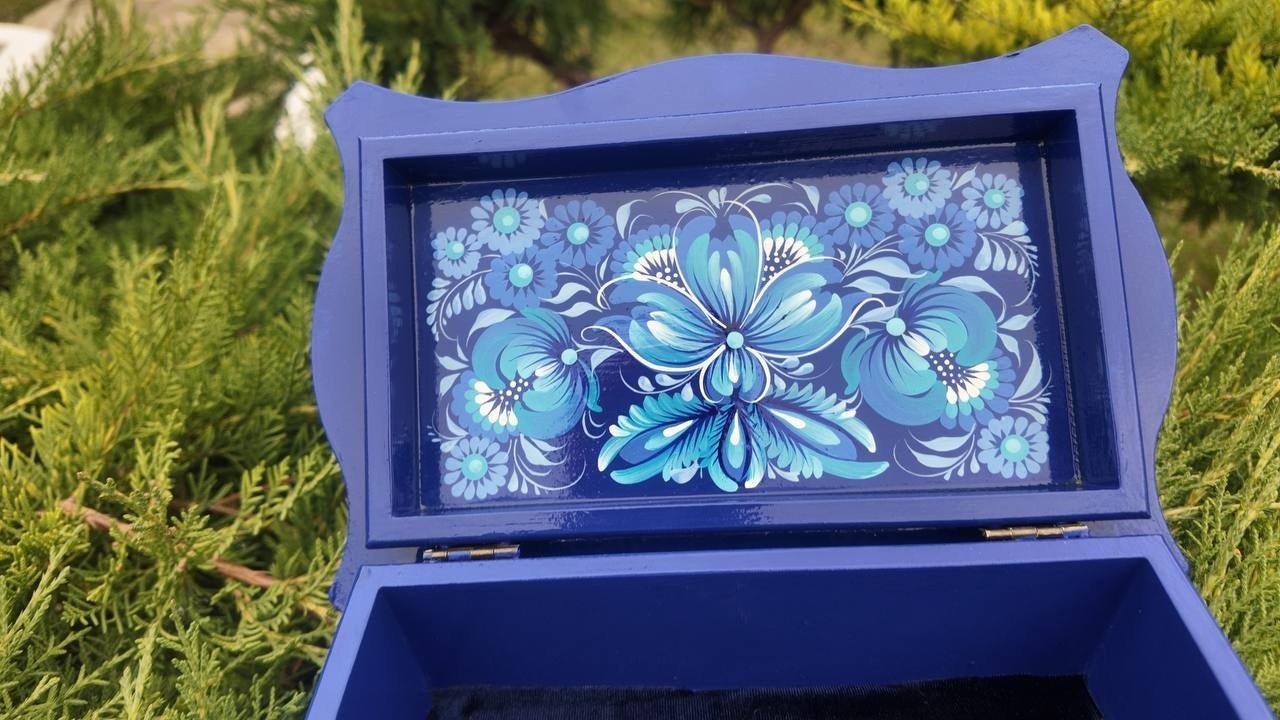 ペトリキウカ塗りのジュエリーボックス 24cm（ティモシェンコ作）ウクライナ製 - 8