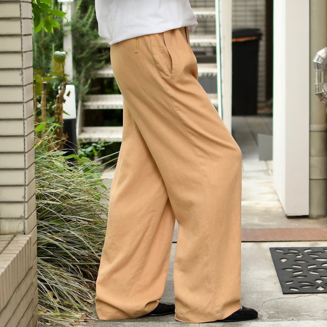 drape silhouette linen×rayon wide color slacks
