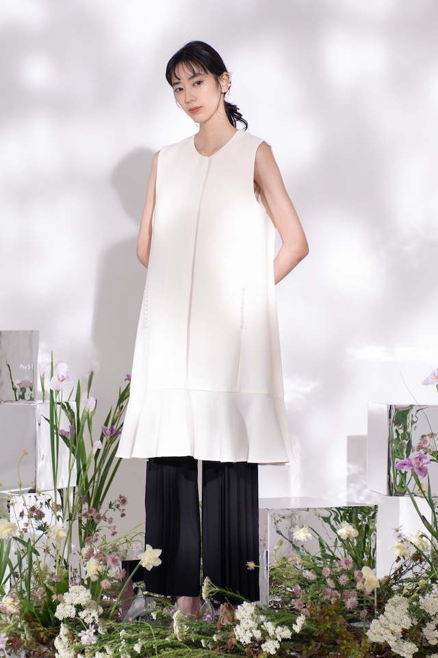 Pearl Frill Gilet Dress　OFF WHITE