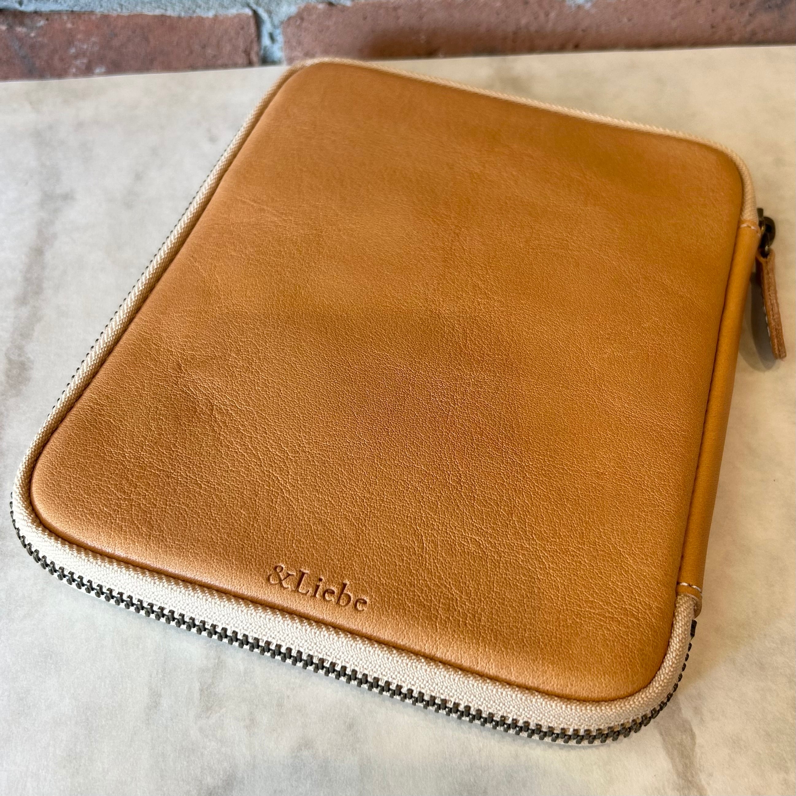 ＆Liebe「開くたび、ときめく 文具ポーチ（栃木レザー）」／5本差し