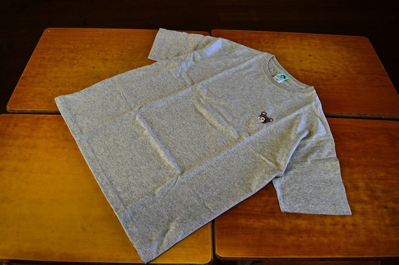 Tanaka NezumiTシャツグレー