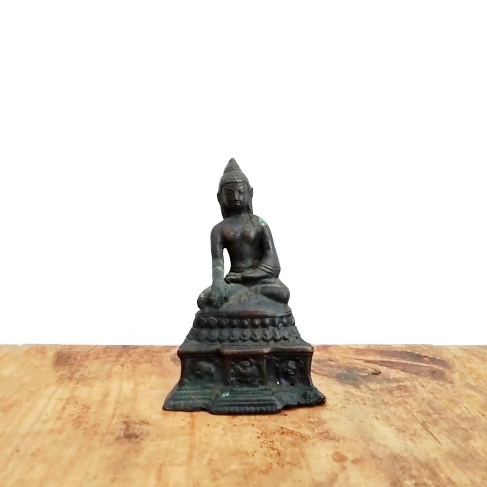 流】仏教美術 日下寛治 木彫聖観音 高31.2cm 共箱 KJ952 の | (
