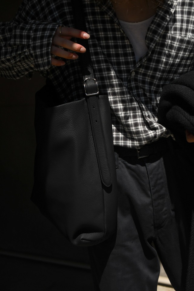 ERA. /  EO SHRINK RE:PIRE BAG (BLACK)
