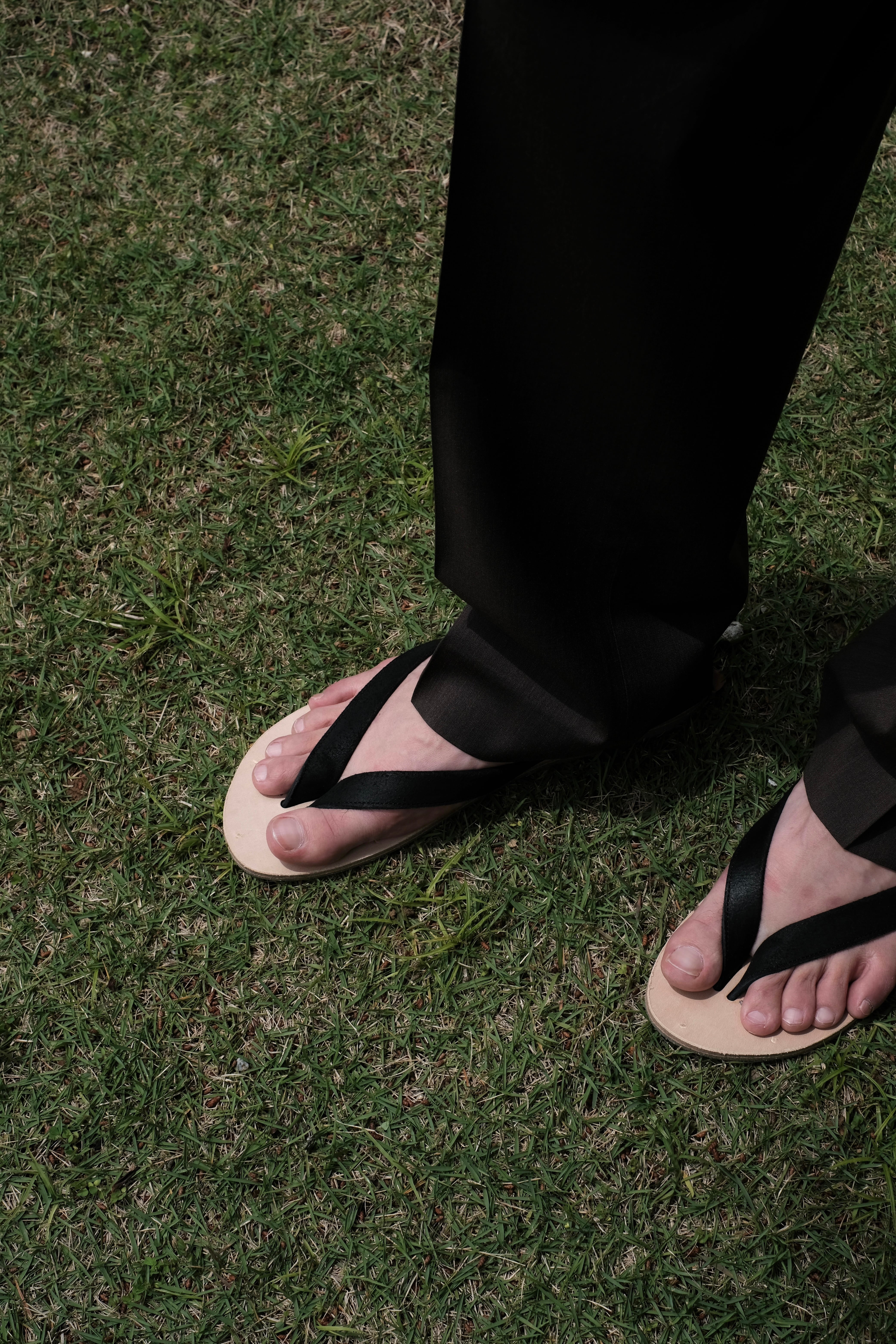 PETROSOLAUM / B-sandals | LIVING