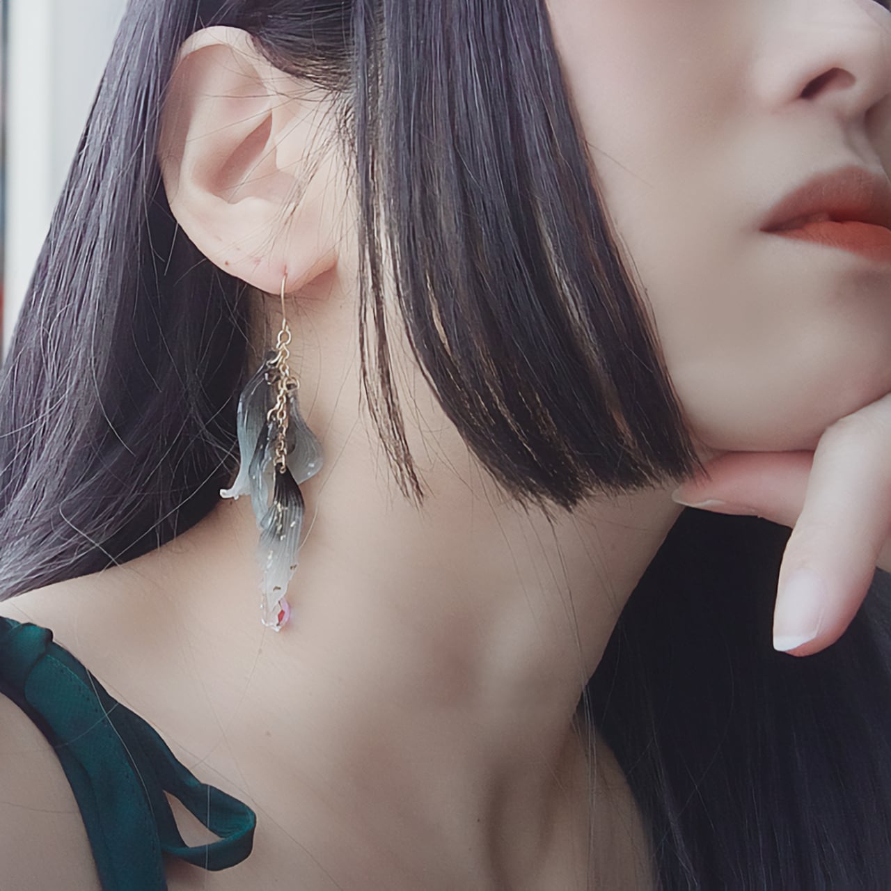 金魚 イヤリング ピアス 和風 八重波金魚-エメラルドグリーン-｜【受注