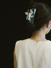 Fleur Contrast Hair Accessories F0866