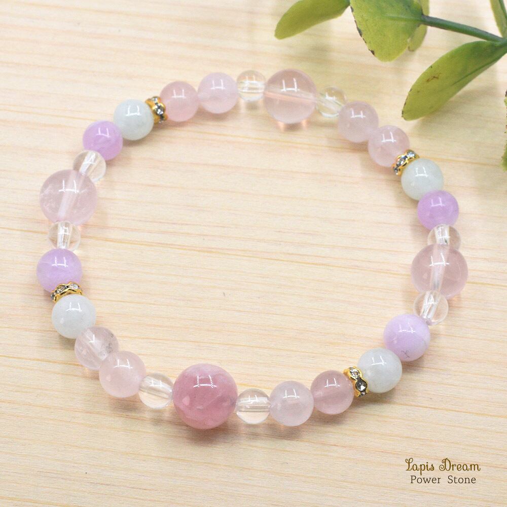人に優しい気持ちで接するお守り | ローズクォーツとビルマ翡翠のパワーストーン ブレスレット